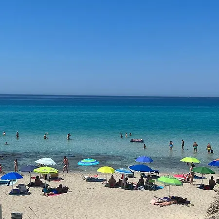 Waterfront Rooms, 150 Mt Dal Mare Guest house *